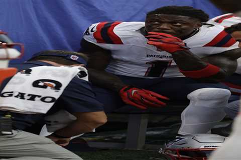 A.J. Brown injury update is not great news for Patriots
