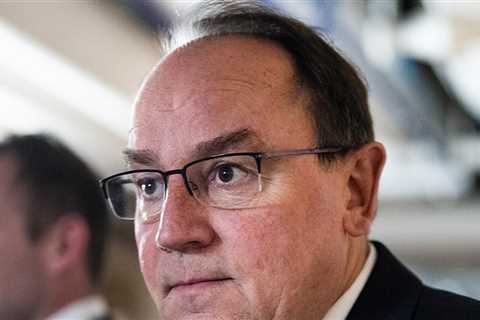 Wisconsin Congressman Tom Tiffany Hospitalized After Plane Makes Emergency Landing in Lake